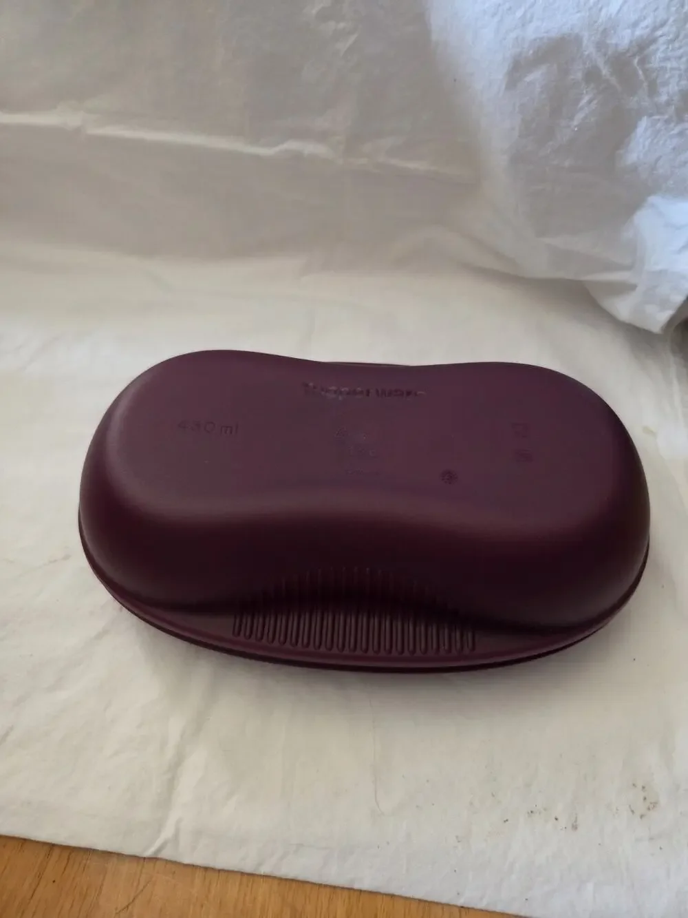 TUPPERWARE Microwave Breakfast Maker/Omelet Maker NEW Purple